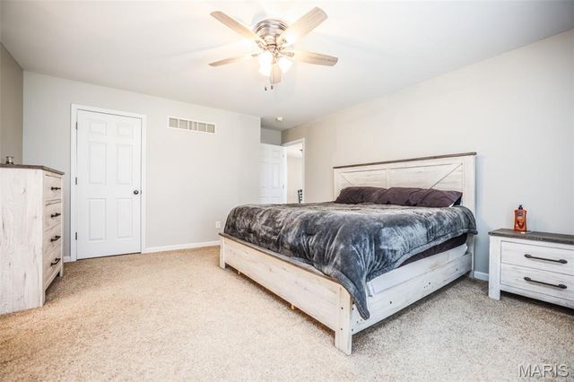 7 Jason Ridge Drive, Washington, MO 63090