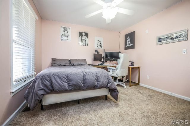 7 Jason Ridge Drive, Washington, MO 63090