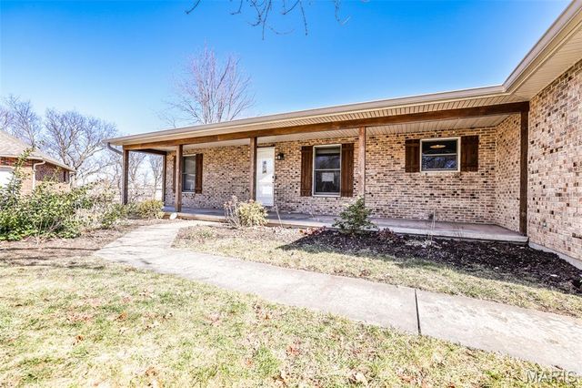 7 Jason Ridge Drive, Washington, MO 63090