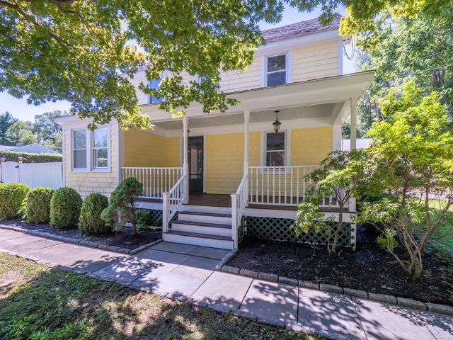 159 Barry Avenue, Ridgefield, CT 06877