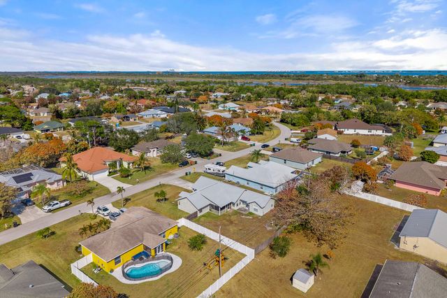 2850 SE Buccaneer Circle, Port St. Lucie, Port St Lucie, FL 34952