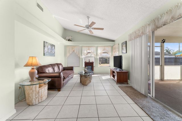 2850 SE Buccaneer Circle, Port St. Lucie, Port St Lucie, FL 34952