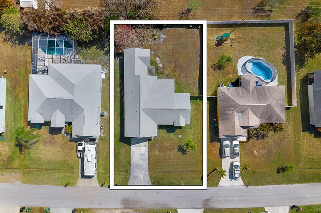 2850 SE Buccaneer Circle, Port St. Lucie, Port St Lucie, FL 34952