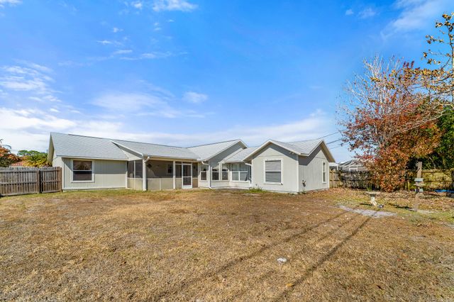 2850 SE Buccaneer Circle, Port St. Lucie, Port St Lucie, FL 34952