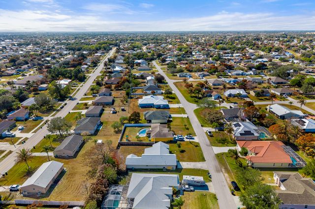 2850 SE Buccaneer Circle, Port St. Lucie, Port St Lucie, FL 34952