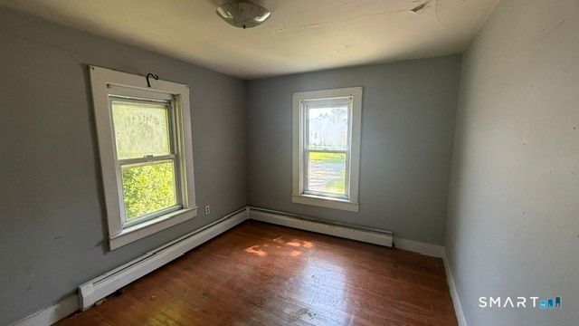 11 Cottage Street, Putnam, CT 06260