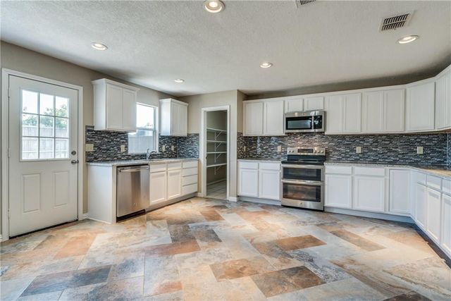 2344 Bradford Pear Drive, Little Elm, TX 75068