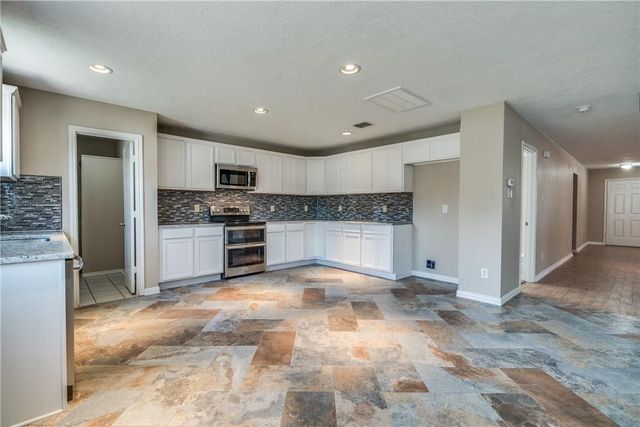 2344 Bradford Pear Drive, Little Elm, TX 75068