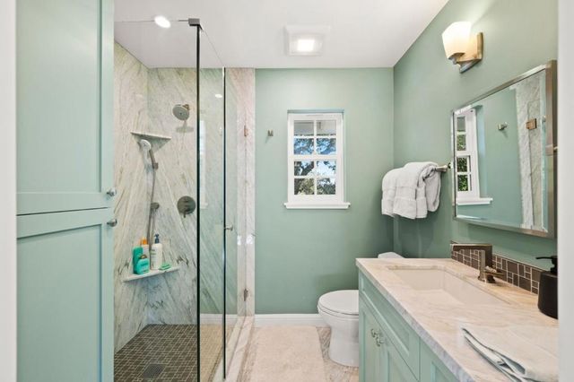 220 Robin Road, Hillsborough, CA 94010
