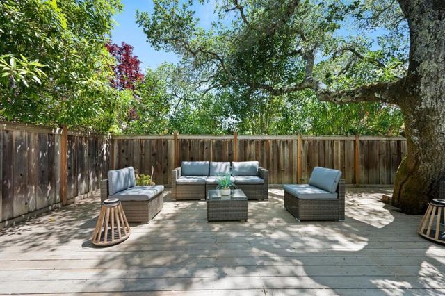 220 Robin Road, Hillsborough, CA 94010