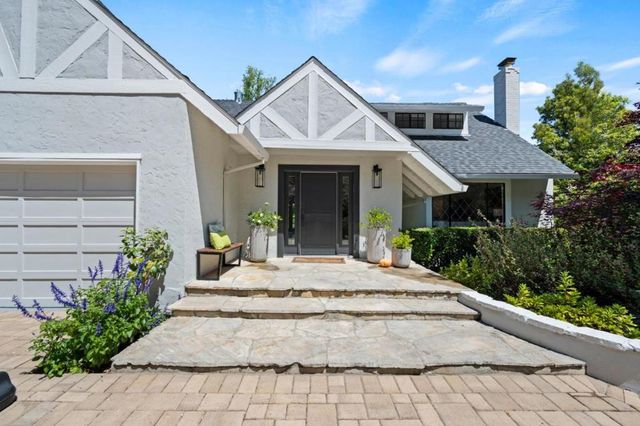 220 Robin Road, Hillsborough, CA 94010