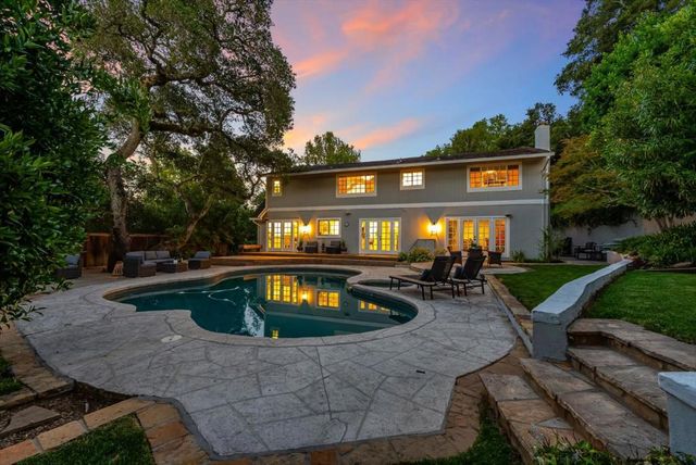 220 Robin Road, Hillsborough, CA 94010
