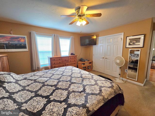 22 DREXEL DR, Pennsville, NJ 08070