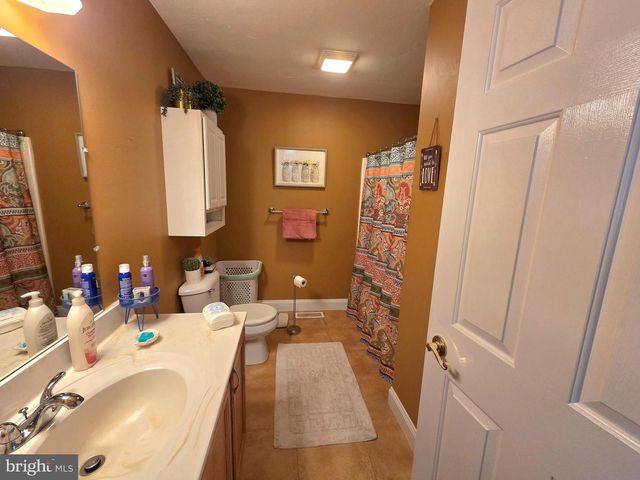 22 DREXEL DR, Pennsville, NJ 08070