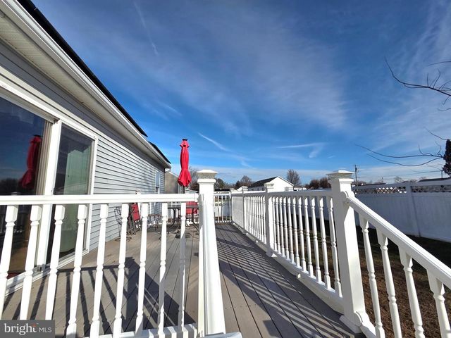 22 DREXEL DR, Pennsville, NJ 08070