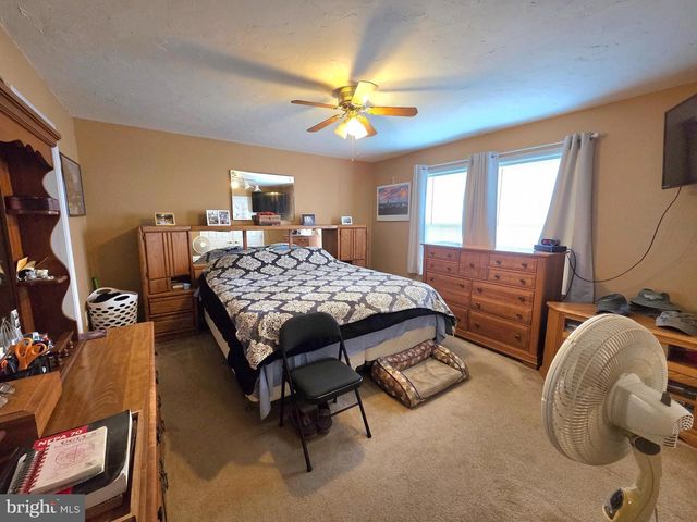 22 DREXEL DR, Pennsville, NJ 08070