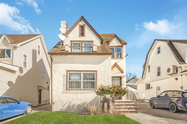 8515 151st Street, Jamaica Hills, NY 11435