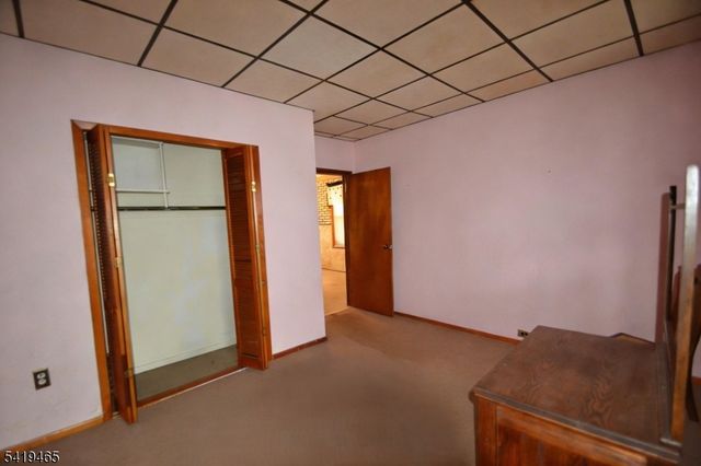 10 Lake Ave, Clifton City, NJ 07011