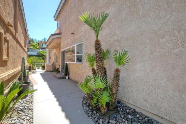 1510 Golfcrest Place, Vista, CA 92081