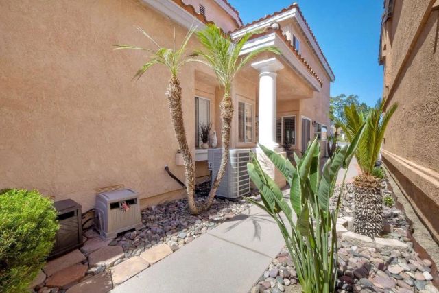 1510 Golfcrest Place, Vista, CA 92081