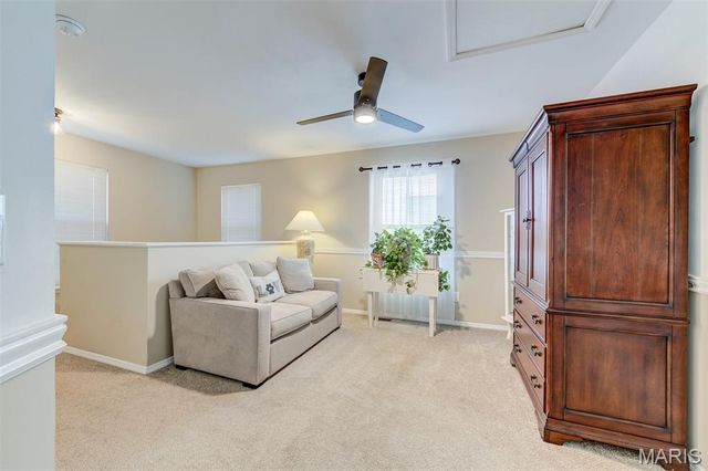 1069 Big Bend Crossing Drive, Manchester, MO 63088