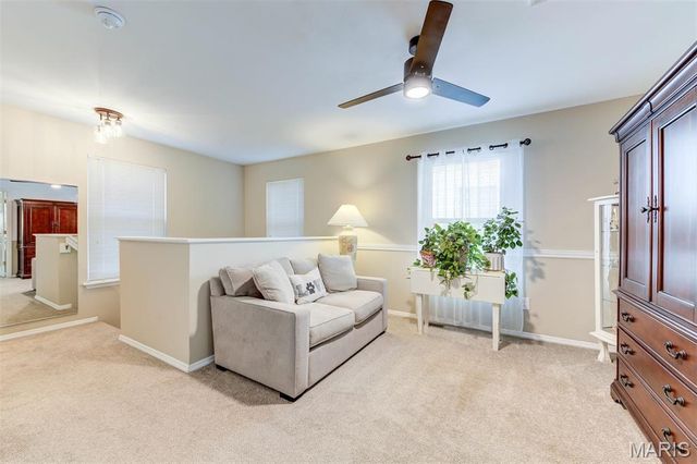 1069 Big Bend Crossing Drive, Manchester, MO 63088