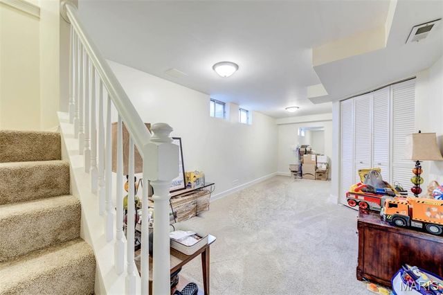 1069 Big Bend Crossing Drive, Manchester, MO 63088