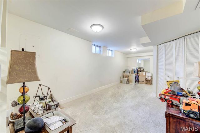 1069 Big Bend Crossing Drive, Manchester, MO 63088