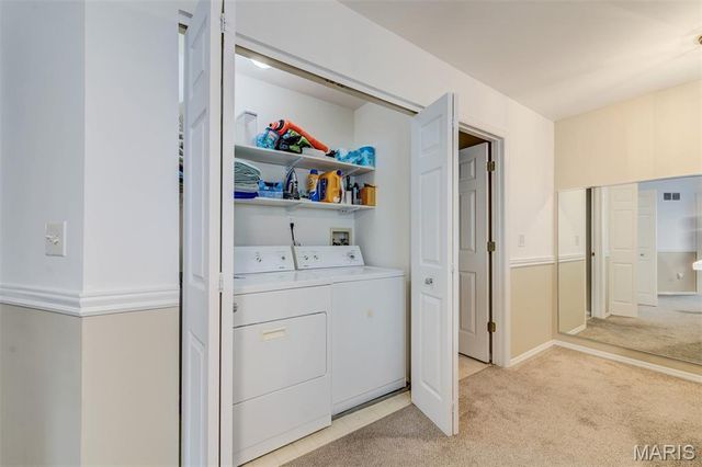 1069 Big Bend Crossing Drive, Manchester, MO 63088