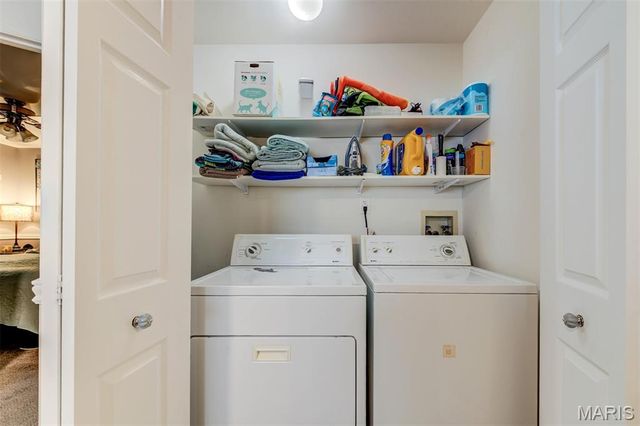 1069 Big Bend Crossing Drive, Manchester, MO 63088