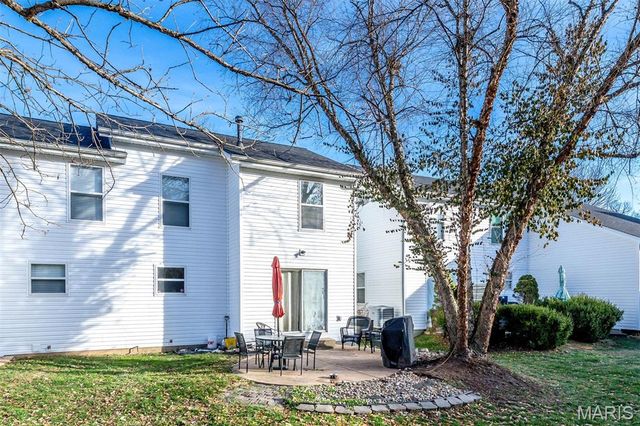 1069 Big Bend Crossing Drive, Manchester, MO 63088