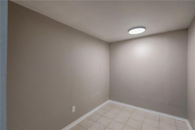 230 NE Evansdale Road, Kansas City, MO 64116