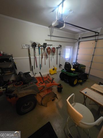 1202 Red Oak Drive, Monroe, GA 30655