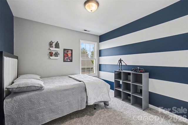 255 19th Avenue SE, Hickory, NC 28602