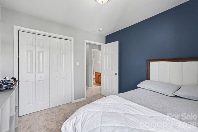 255 19th Avenue SE, Hickory, NC 28602