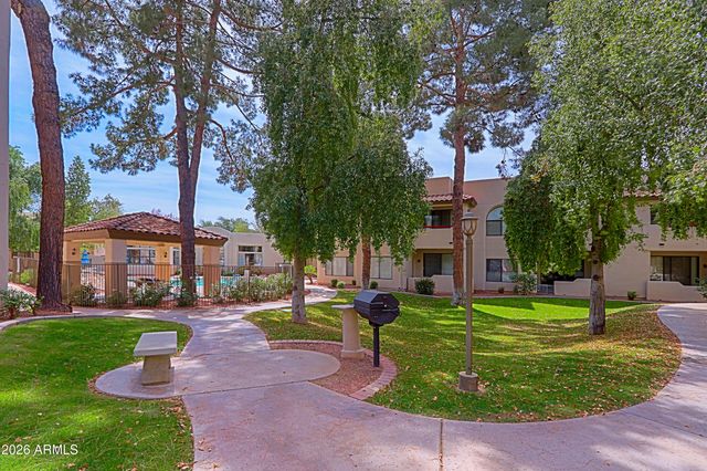 750 E NORTHERN Avenue 1113, Phoenix, AZ 85020