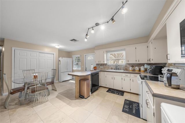 3910 SE 52ND STREET, Ocala, FL 34480