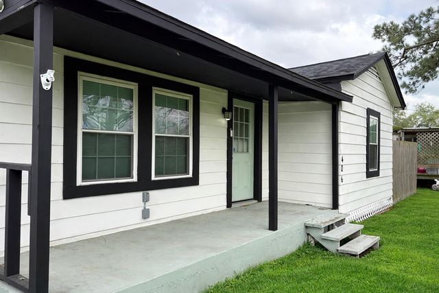 406 N Fig Street, Sweeny, TX 77480