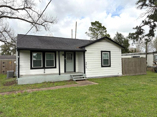 406 N Fig Street, Sweeny, TX 77480