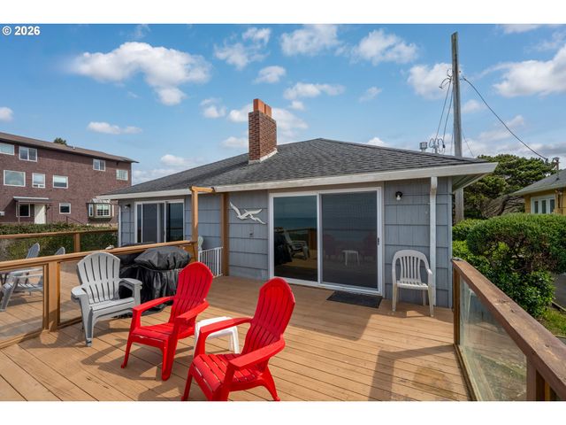 3063 Sw ANCHOR Ave, Lincoln City, OR 97367