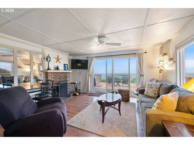 3063 Sw ANCHOR Ave, Lincoln City, OR 97367