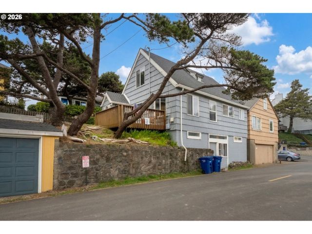 3063 Sw ANCHOR Ave, Lincoln City, OR 97367