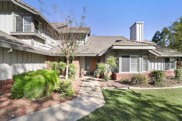 8267 Dressage Way, Sacramento, CA 95829