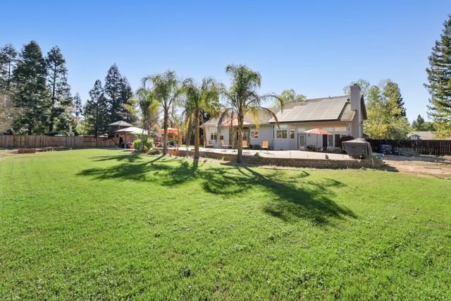 8267 Dressage Way, Sacramento, CA 95829