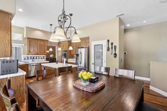 8267 Dressage Way, Sacramento, CA 95829