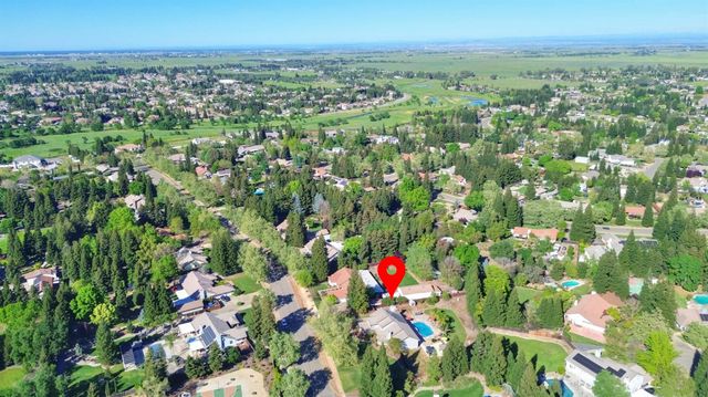 8267 Dressage Way, Sacramento, CA 95829