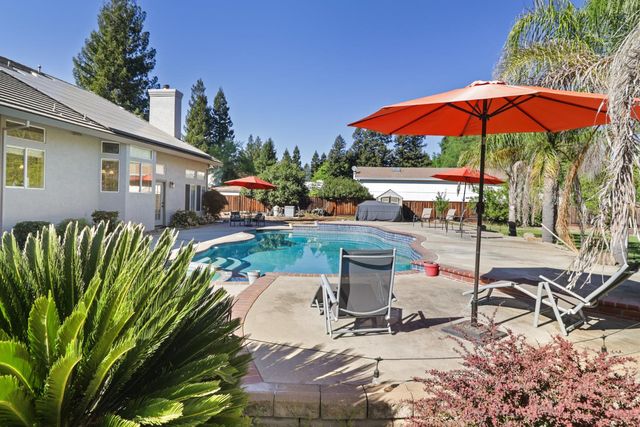 8267 Dressage Way, Sacramento, CA 95829