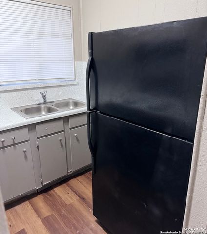 7923 Donore Pl Apt 21, San Antonio, TX 78229