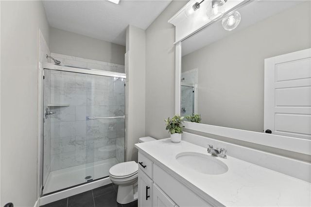 25274 W 92nd Terrace, Lenexa, KS 66227