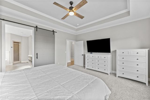 25274 W 92nd Terrace, Lenexa, KS 66227